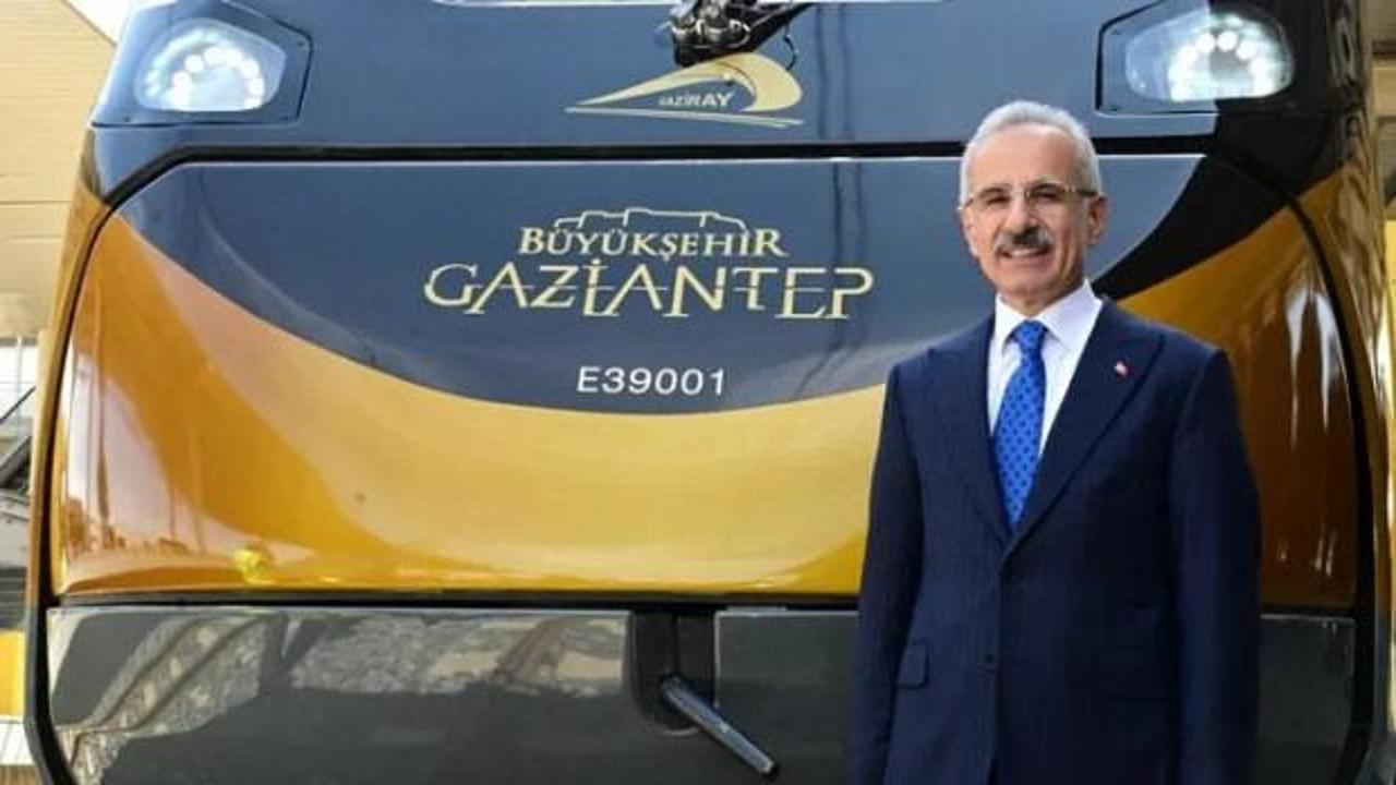 Bakan Uraloğlu a&ccedil;ıkladı: Milli banliy&ouml; treninin d&ouml;rd&uuml;nc&uuml; seti raylara indi