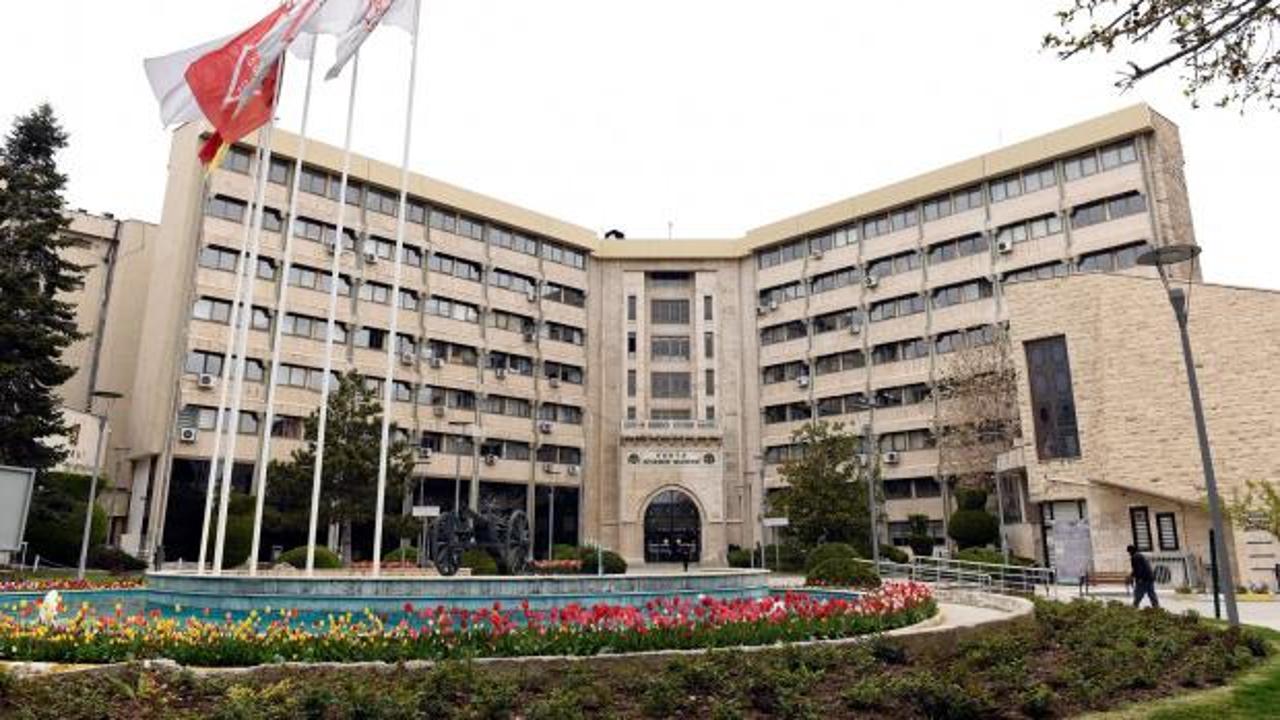 Konya B&uuml;y&uuml;kşehir Belediyesinden 30 bin &ouml;ğrenciye 10 bin TL eğitim yardımı