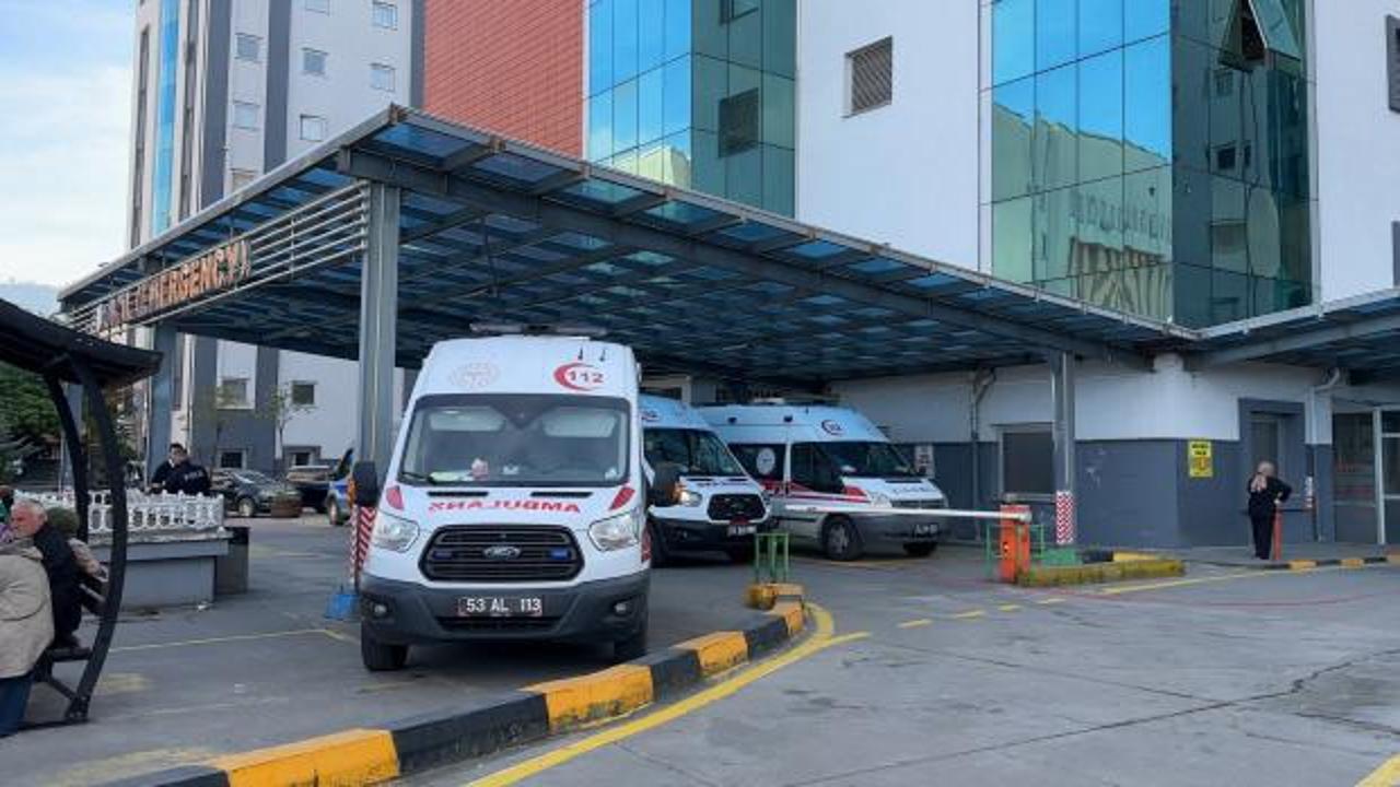 Rize'de 40 öğrenci yedikleri yemekten zehirlenerek hastaneye kaldırıldı