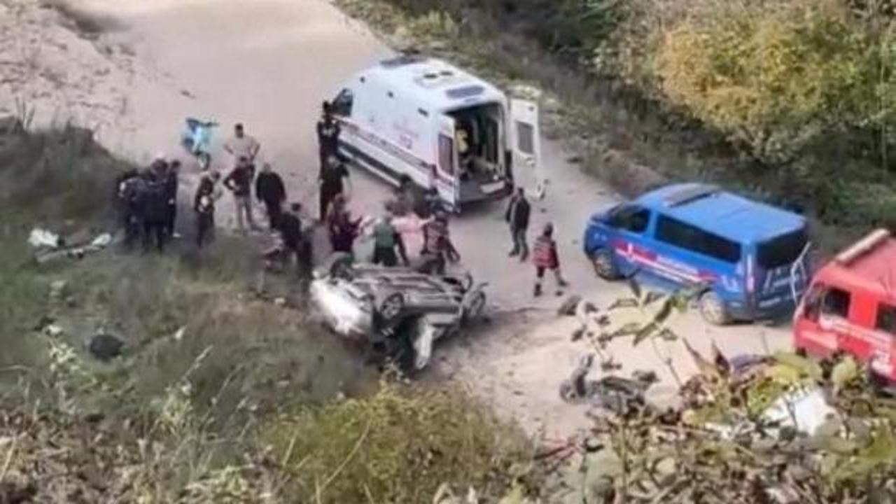 Sakarya'da feci kaza: Araç şarampole uçtu, 1 ölü 3 yaralı