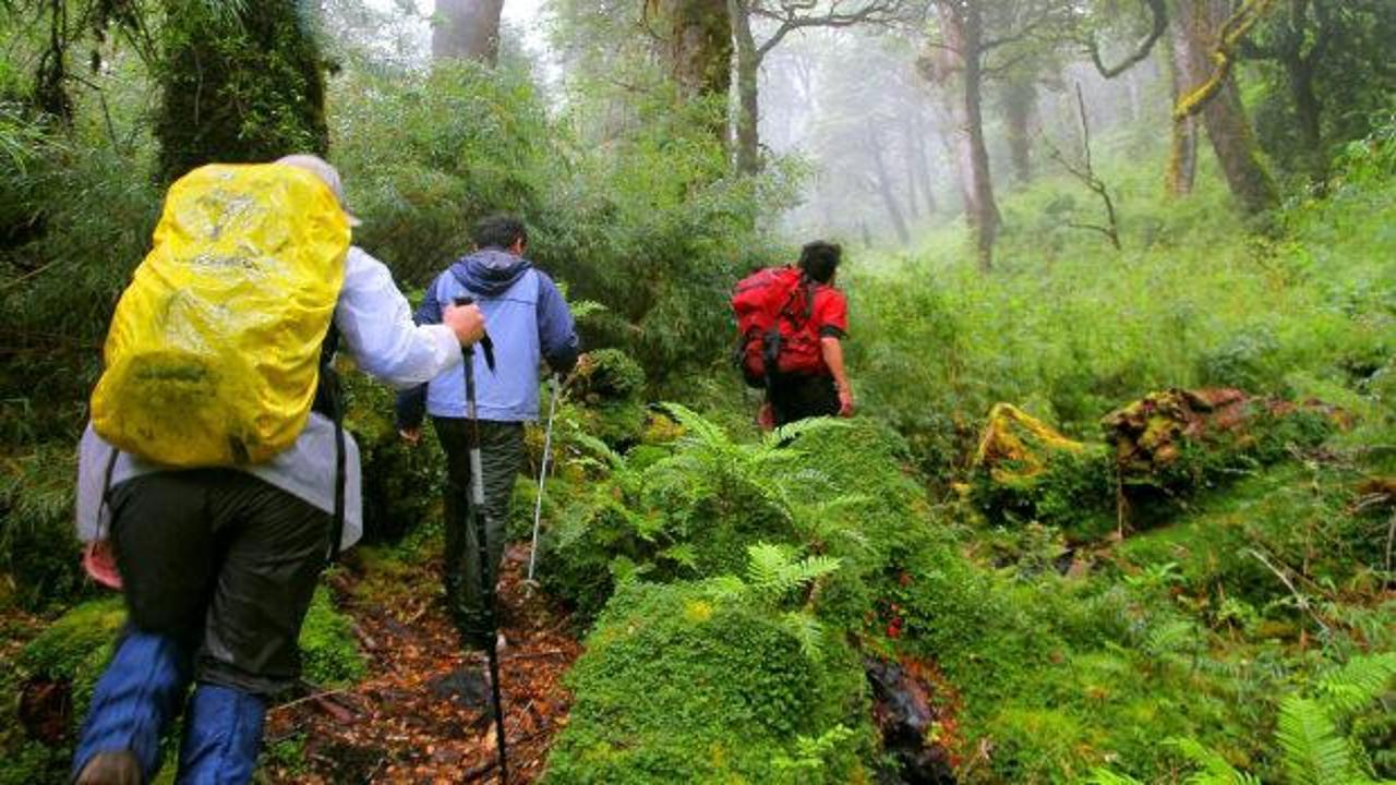 Şili'de doğa yürüyüşü yapan 5 turist fırtınada öldü, 7 kişi aranıyor!