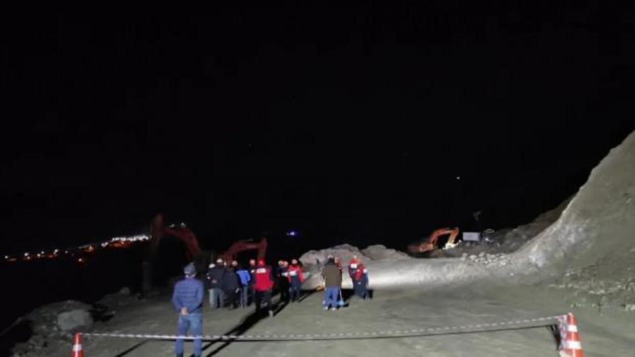 Sivas'ta maden ocağında göçük: 1 işçiyi kurtarma çalışmaları sürüyor