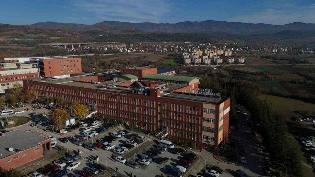 SON DAKİKA: Bolu'da 14 &uuml;niversite &ouml;ğrencisi, zehirlenme ş&uuml;phesiyle hastaneye başvurdu