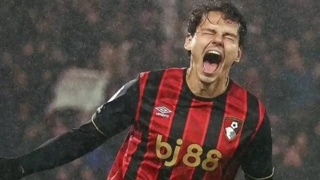 9.5 ay sonra &ccedil;ıktığı ilk ma&ccedil;ta '45 saniyede' gol atmıştı! Enes &Uuml;nal İngiltere'yi salladı