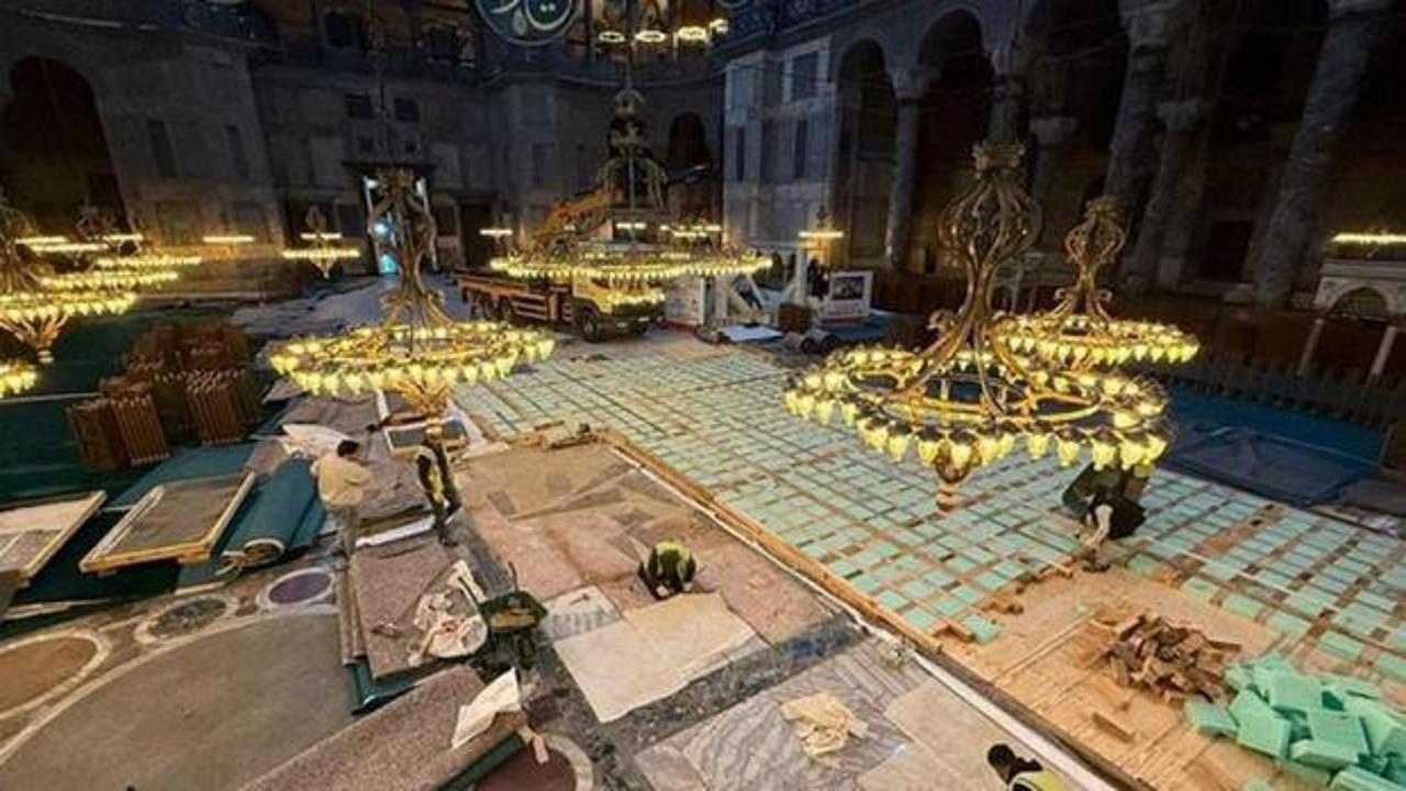 'Ayasofya'ya kamyon girdi' iddiasına Bakanlıktan açıklama! Tarihi yapıya zarar yok