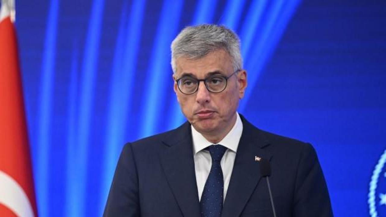 Bakan Memişoğlu duyurdu: Randevu bekleyen hasta sayısı d&uuml;şt&uuml;