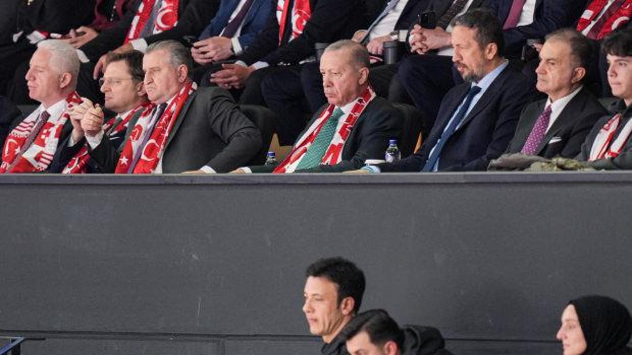 Başkan Erdoğan, Milli Takım'ı yalnız bırakmadı