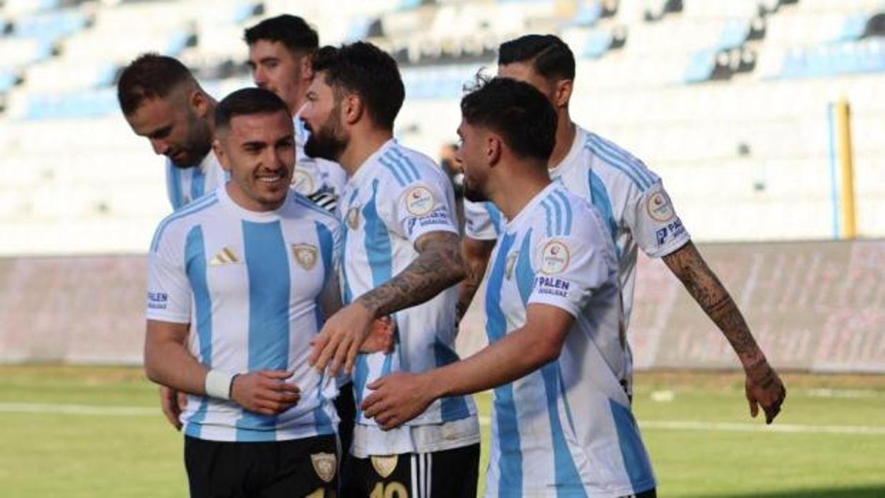 Erzurumspor'dan 4 gollü gövde gösterisi! Zirveye göz kırptılar