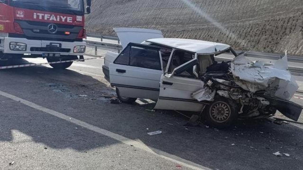 Kamyona arkadan çarpan araç hurdaya döndü: 1 ölü 1 yaralı