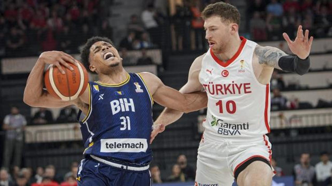 Milli Takım'da yıldız oyuncu kadrodan çıkarıldı