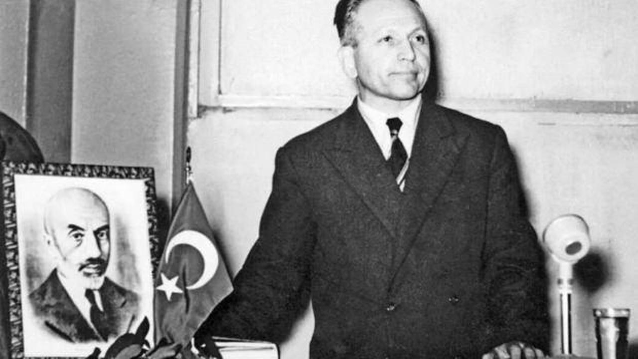 Öğretmenler Günü'nde Nurettin Topçu'yu anmak: Eğitimde anlam arayışının öncüsü