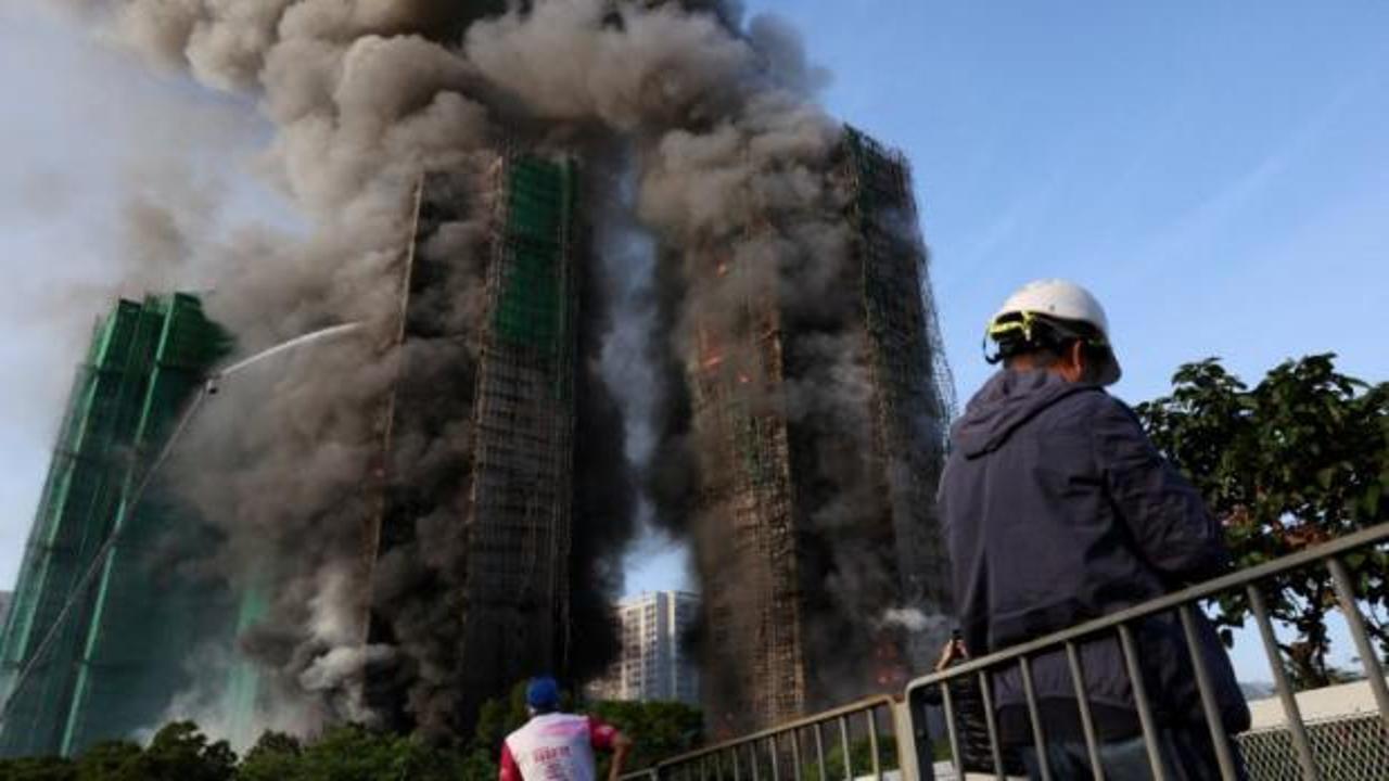 Hong Kong'da devasa yangın: Ölü sayısı 128'e yükseldi