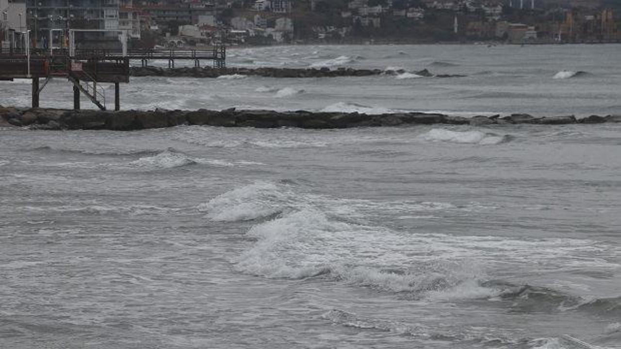 Tekirdağ&rsquo;da lodos engeli: Balık&ccedil;ılar denize a&ccedil;ılamadı