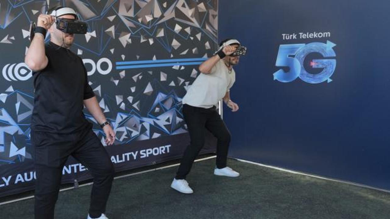 T&uuml;rk Telekom, gen&ccedil;lik markası Selfy ile 7 farklı &uuml;niversitede ilk 5G deneyimini sundu