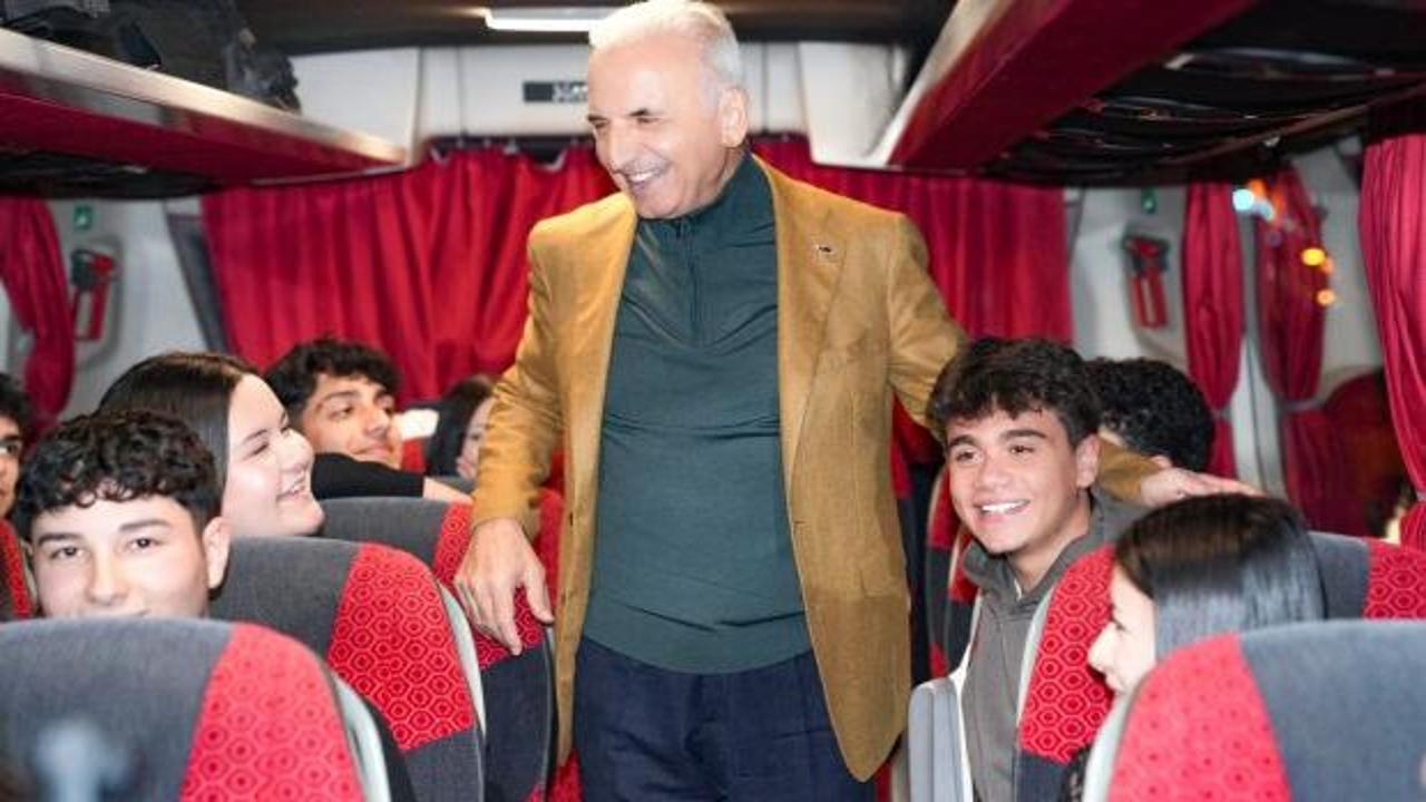 Ümraniye'den Çanakkale'ye: Gençler milli hafızanın izinde!