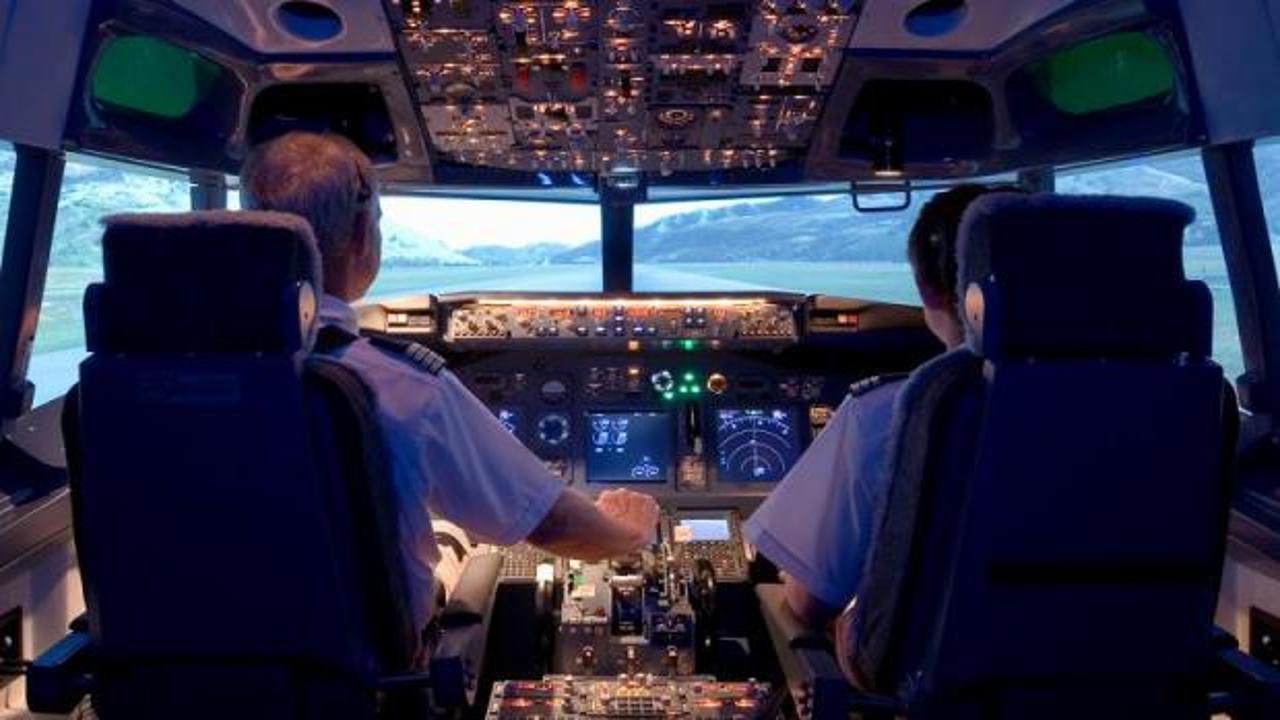 United Airlines uçağında 5 saatlik kabus! Pilotların nokta atışı hamlesi faciayı önledi! 