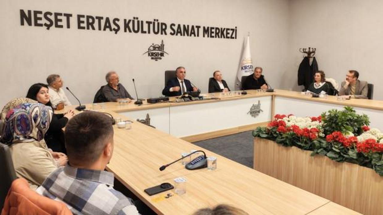 Yavuz Bülent Bakiler, Kırşehir Biyografi Akademisi’nde konuşuldu