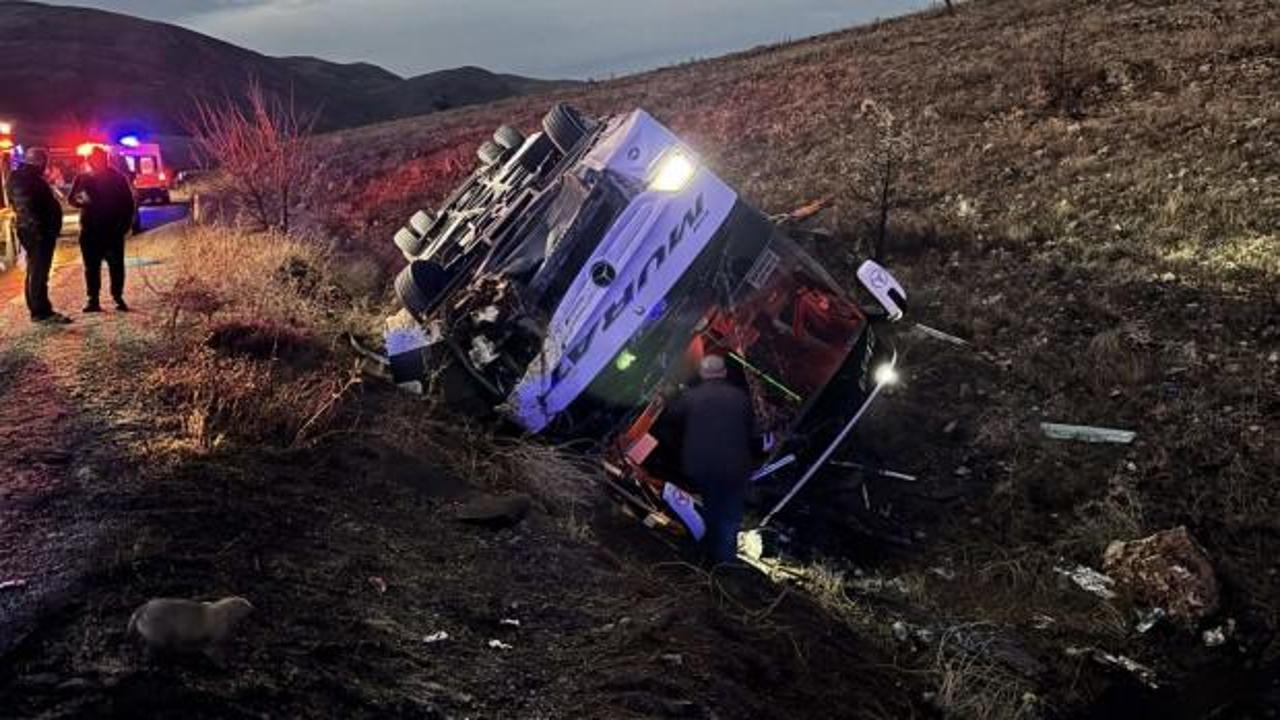 Yolcu otobüsü devrildi! Acı haebr geldi! ağır bilanço