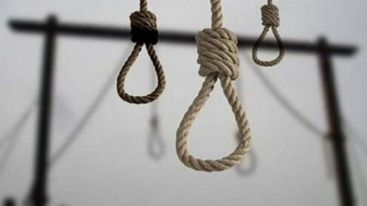 Eşini öldürdü, halkın önünde idam edildi