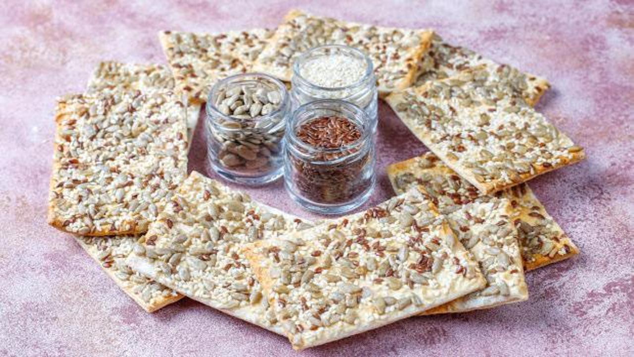 Çıtır Atıştırmalık: Ev Yapımı Kraker ve Galeta