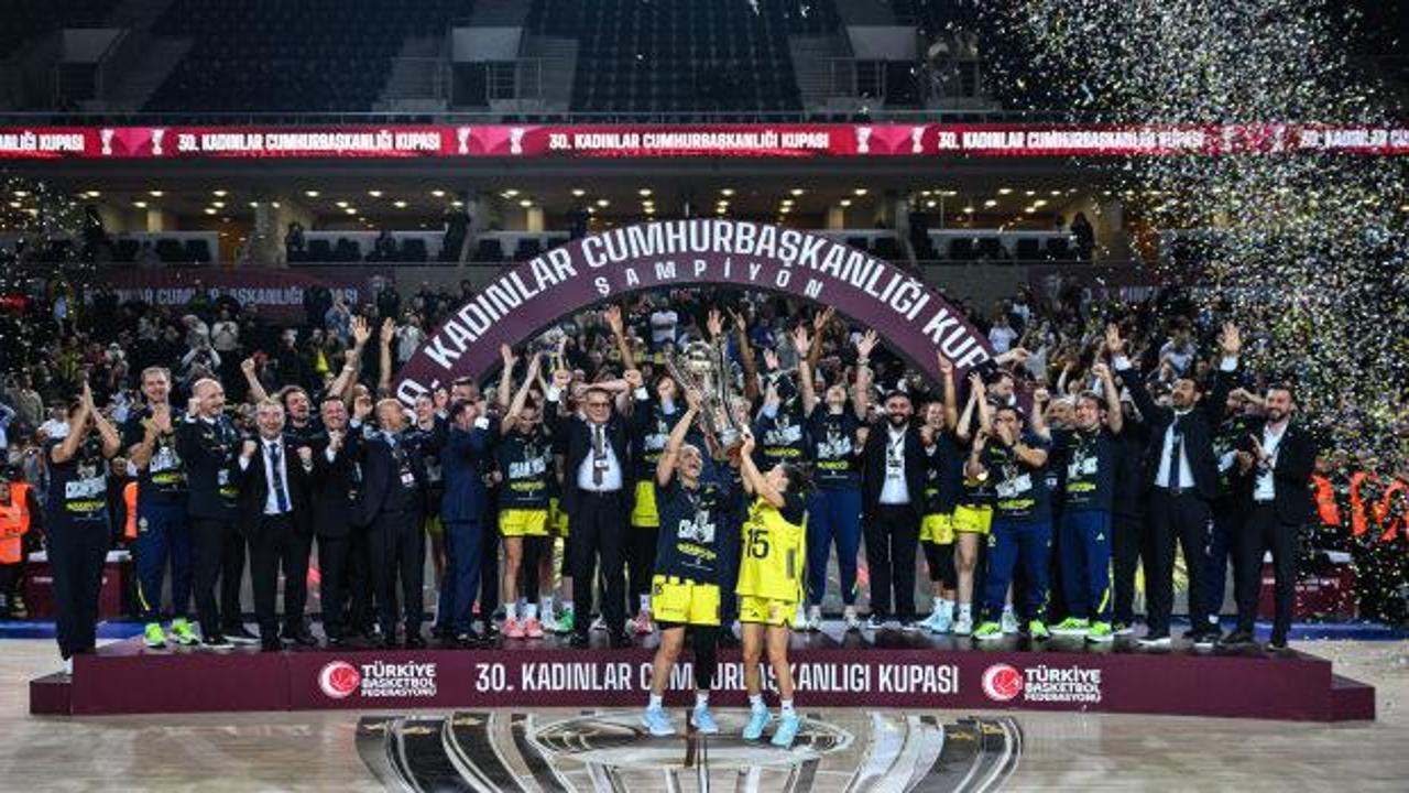 Cumhurbaşkanlığı Kupası'nın sahibi Fenerbahçe