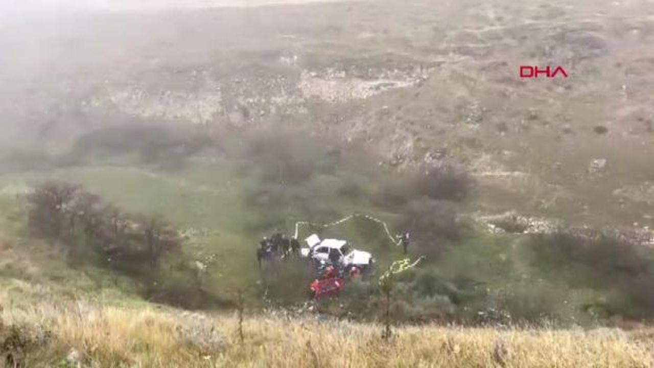 Denizli'de feci ölüm: Araç 50 metre yuvarlandı