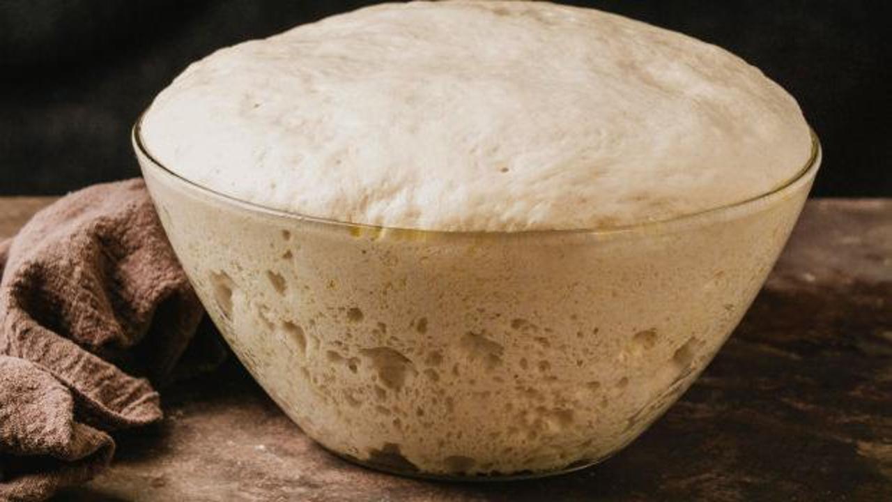 Ekmek Yapımının Kalbi: Ekşi Maya Starter Hazırlama