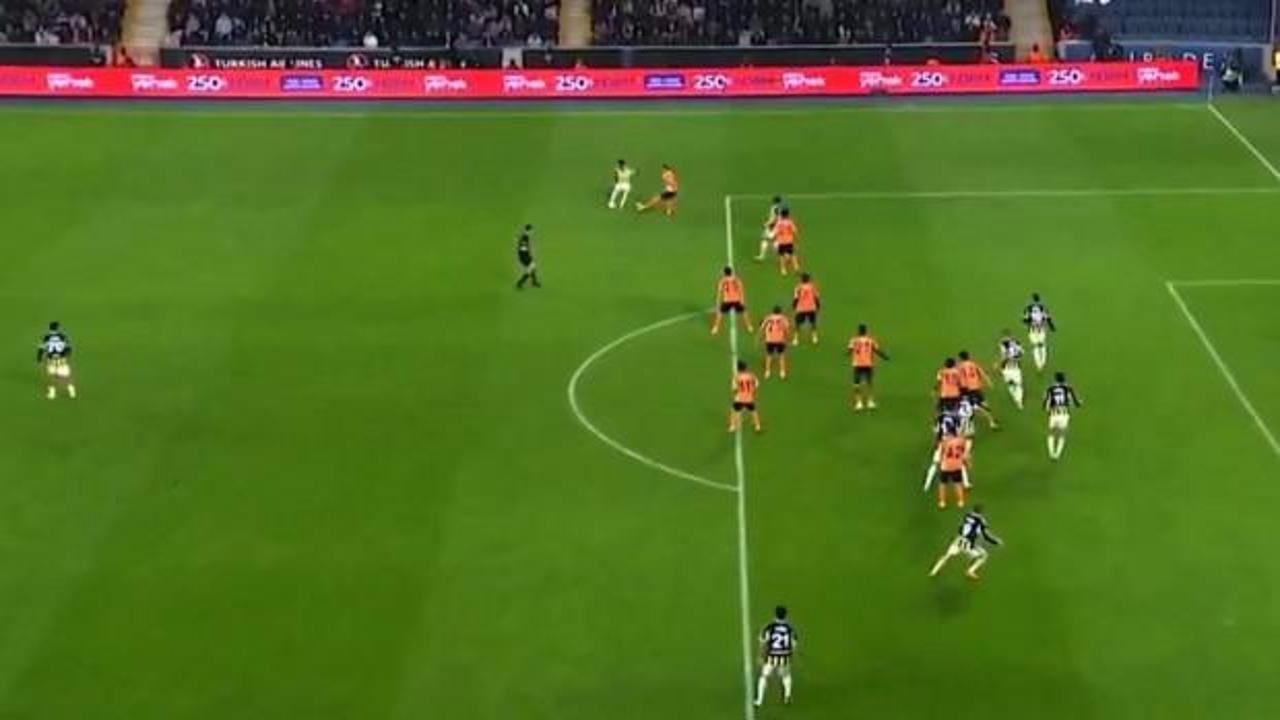 Fenerbahçe'nin golü Başakşehir'de ofsayta takıldı