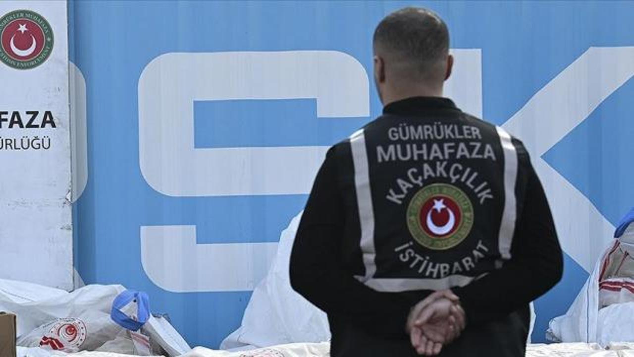 TIR'dan şüphelendiler! İçinden tam 394 kg uyuşturucu çıktı! Değeri 1 milyar 179 milyon TL