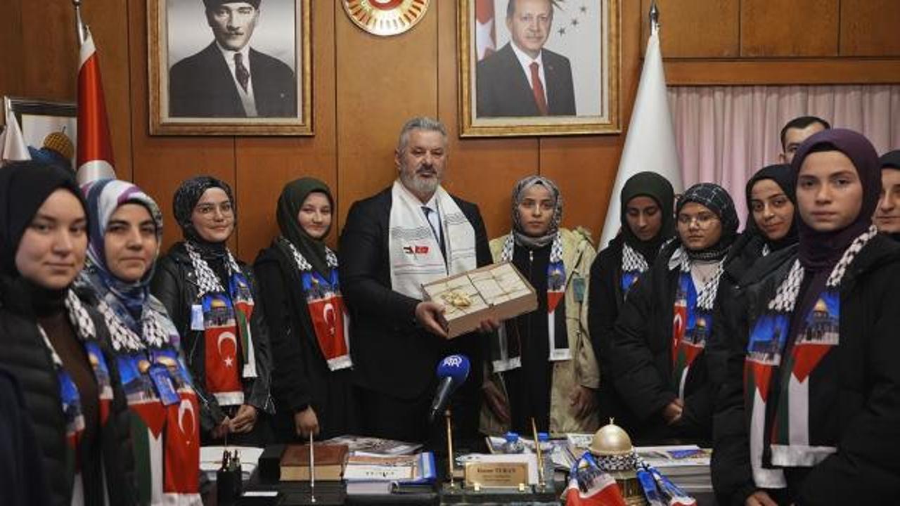 Gazzeli çocuklara Çorum'daki öğrencilerden "umut mektupları"