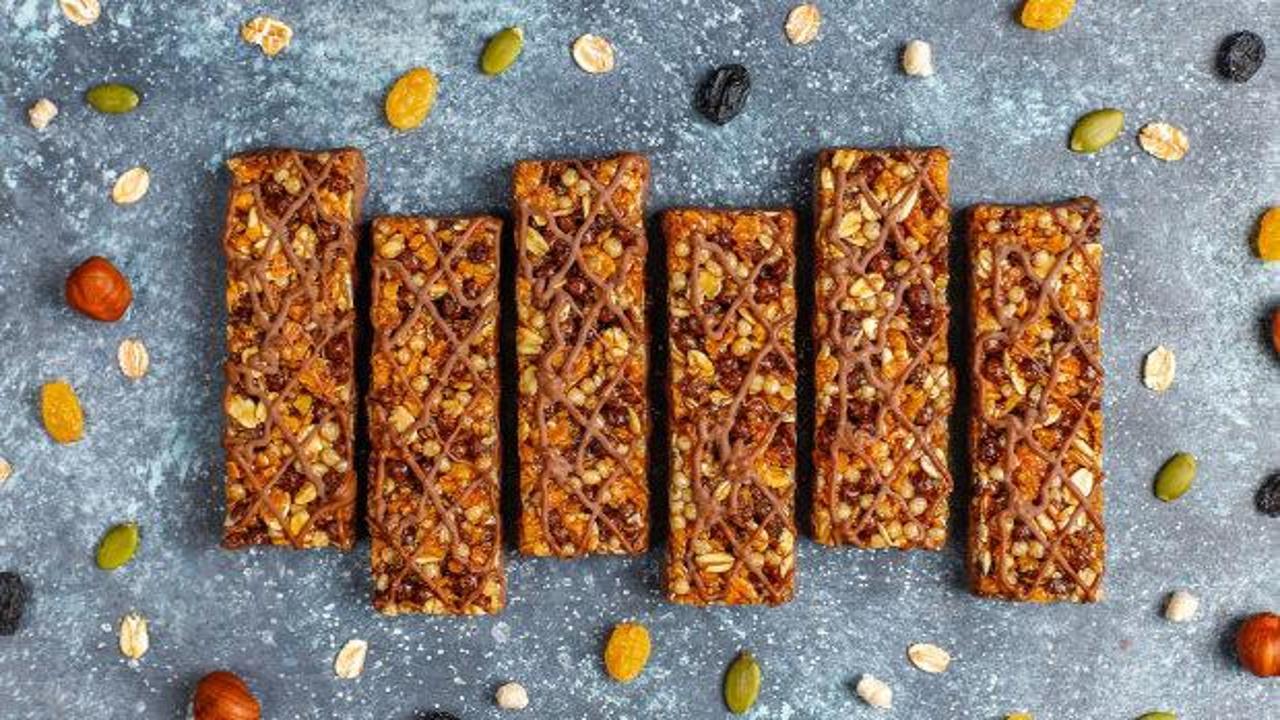 Sağlıklı Atıştırmalık: Granola Bar ve Enerji Topları