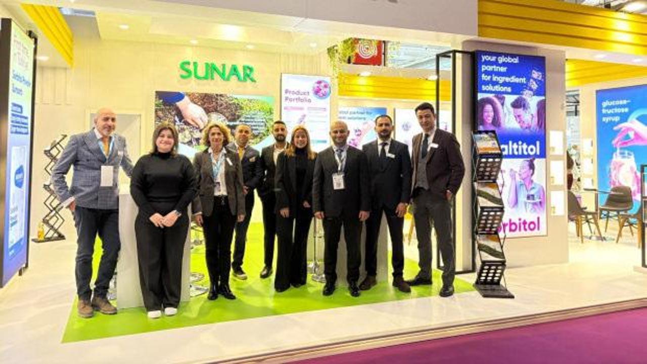 Sunar Mısır Paris’te sahneye çıktı