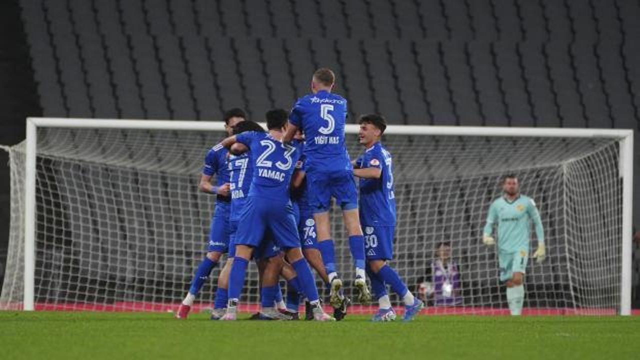 Türkiye Kupası'nda büyük sürpriz! Süper Lig'in güçlü takımı 2. Lig takımına elendi!