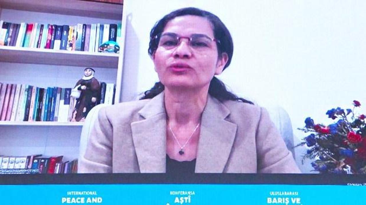 Teröristi İstanbul'da çevrimiçi konuşturdular! Öcalan'a özgürlük istedi