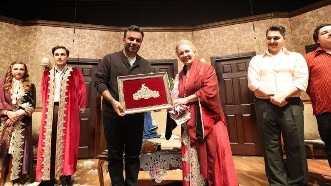 Bağcılar'da “Fatih’te Bir Konak” oyununun prömiyeri izleyicisiyle buluştu