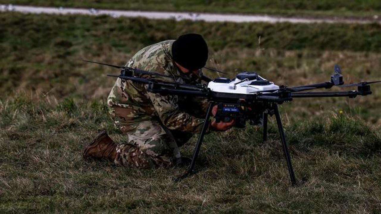 Almanya'da Rusya alarmı! Dron tehdidine karşı ordu harekete geçti!