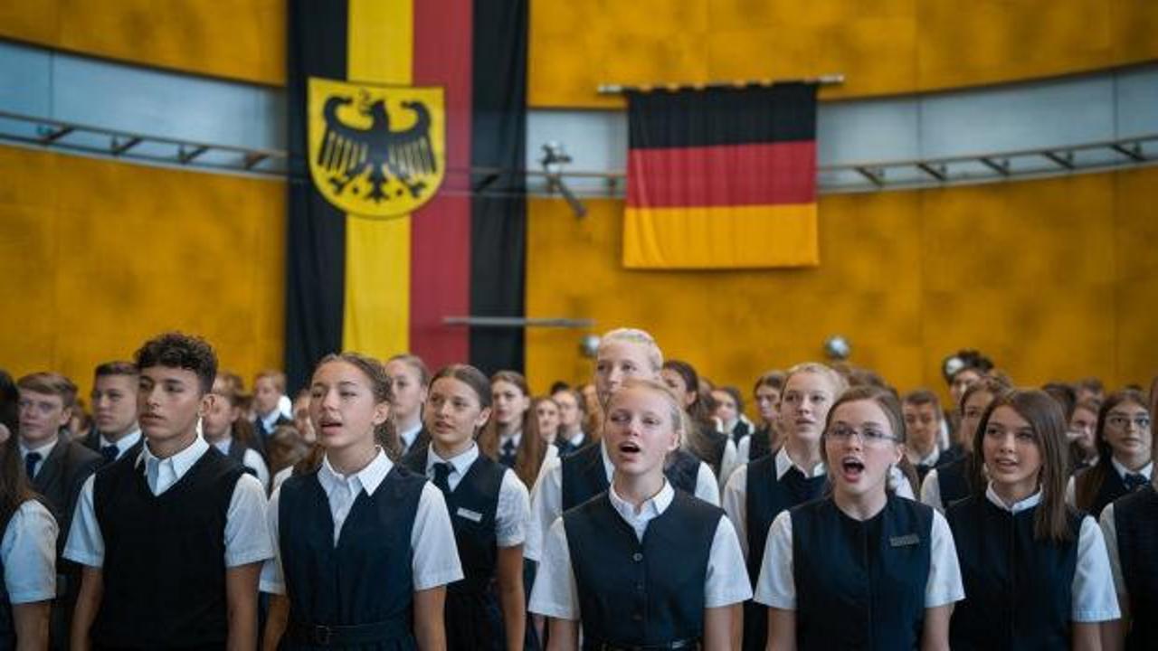 Almanya'da, Alman Milli Marşı zorunlu olsun talebi!