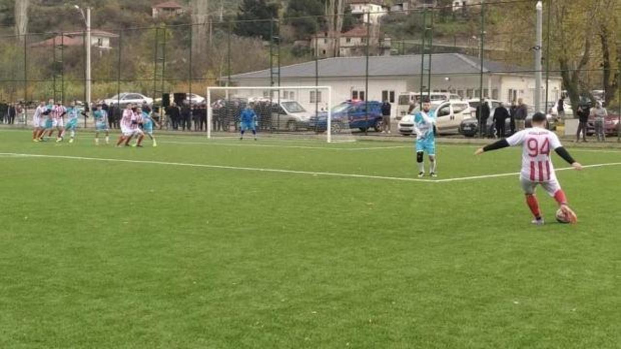 Belediye başkanı maça geldi! Futbolcular coştu: 13 golle zirveyi kaptılar