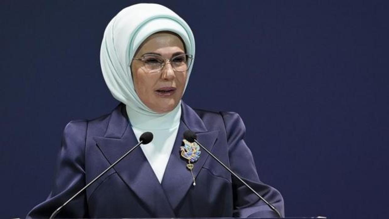 Emine Erdoğan: Kadın gazeteciler irfan ve cesaret timsalleridir