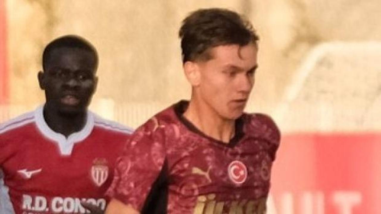 Galatasaray ilk yarısı golsüz biten maçta hezimete uğradı!