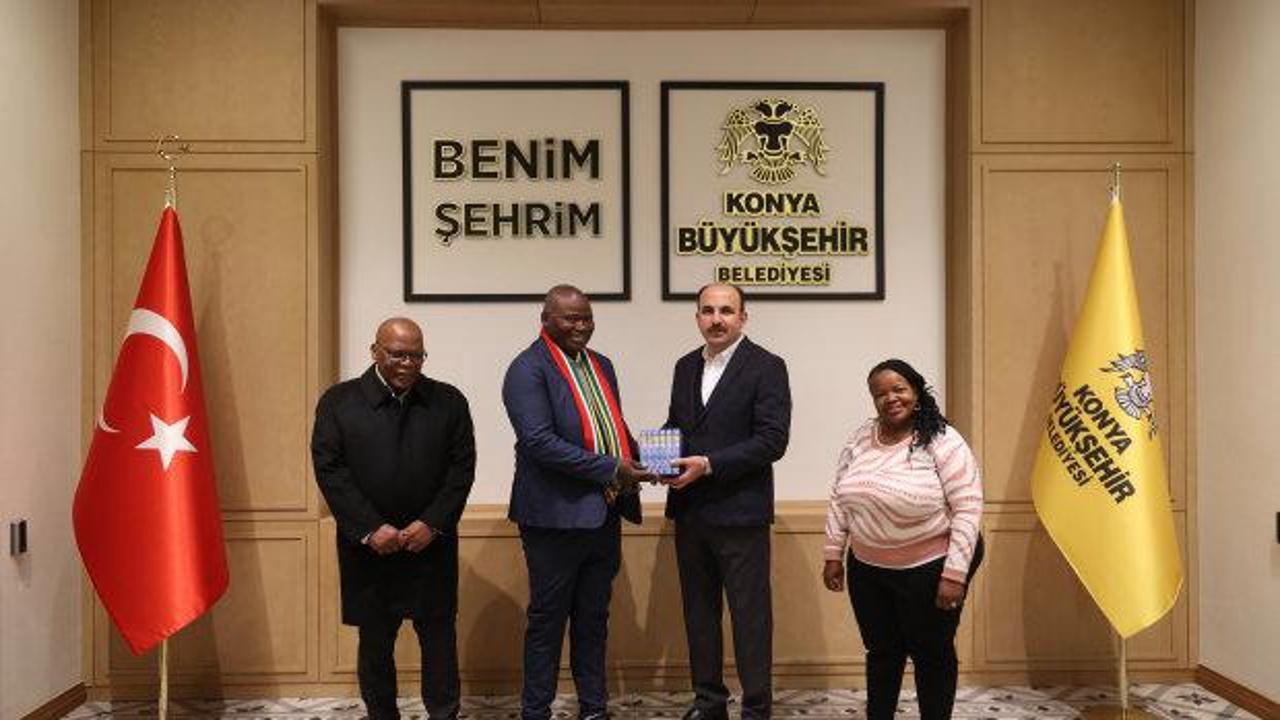 Güney Afrika Yerel Yönetimler Birliği Başkanı Stofile, Başkan Altay’ı ziyaret etti