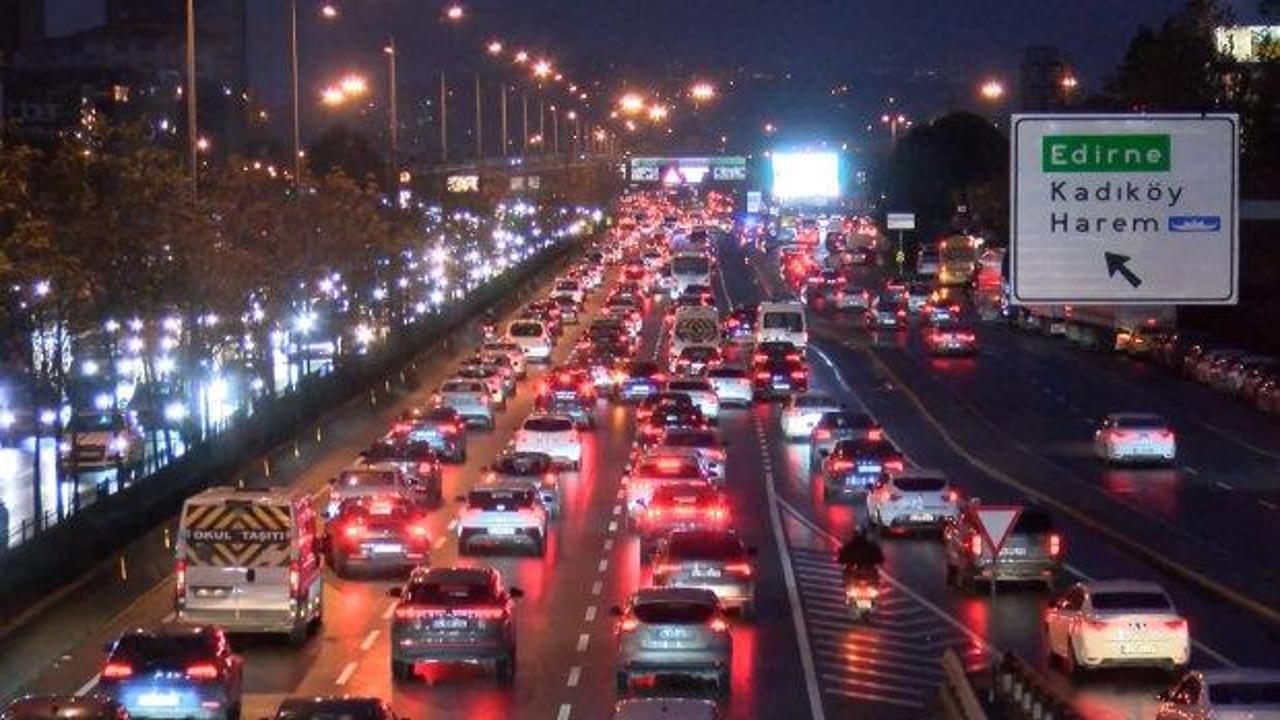 İstanbul’da trafik durma noktasına geldi