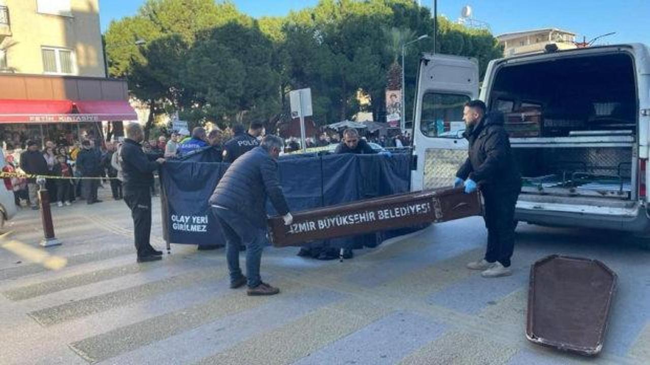 İzmir'de feci kaza! Çöp kamyonunun çarptığı kadın hayatını kaybetti