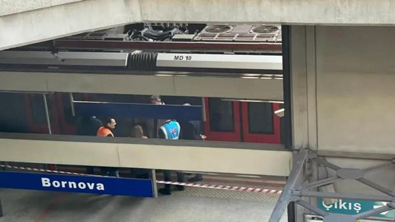 İzmir'de metro raydan çıktı