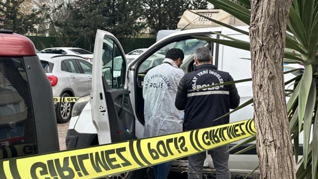 Maltepe'de kargo çalışanı araç içerisinde ölü bulundu