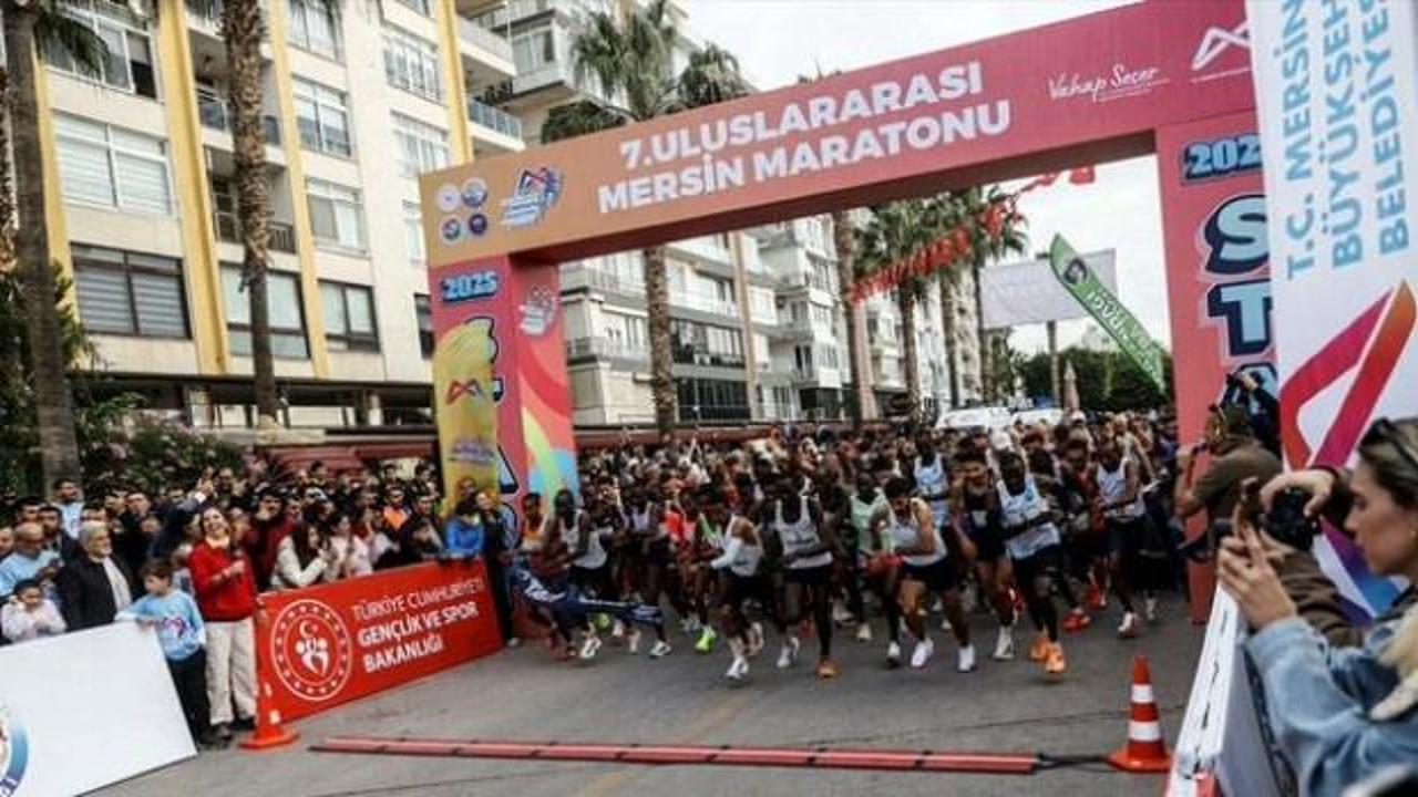  Mersin'de bu yıl 7'ncisi düzenlenen 'Maraton'da Türkiye rekoru kırıldı!