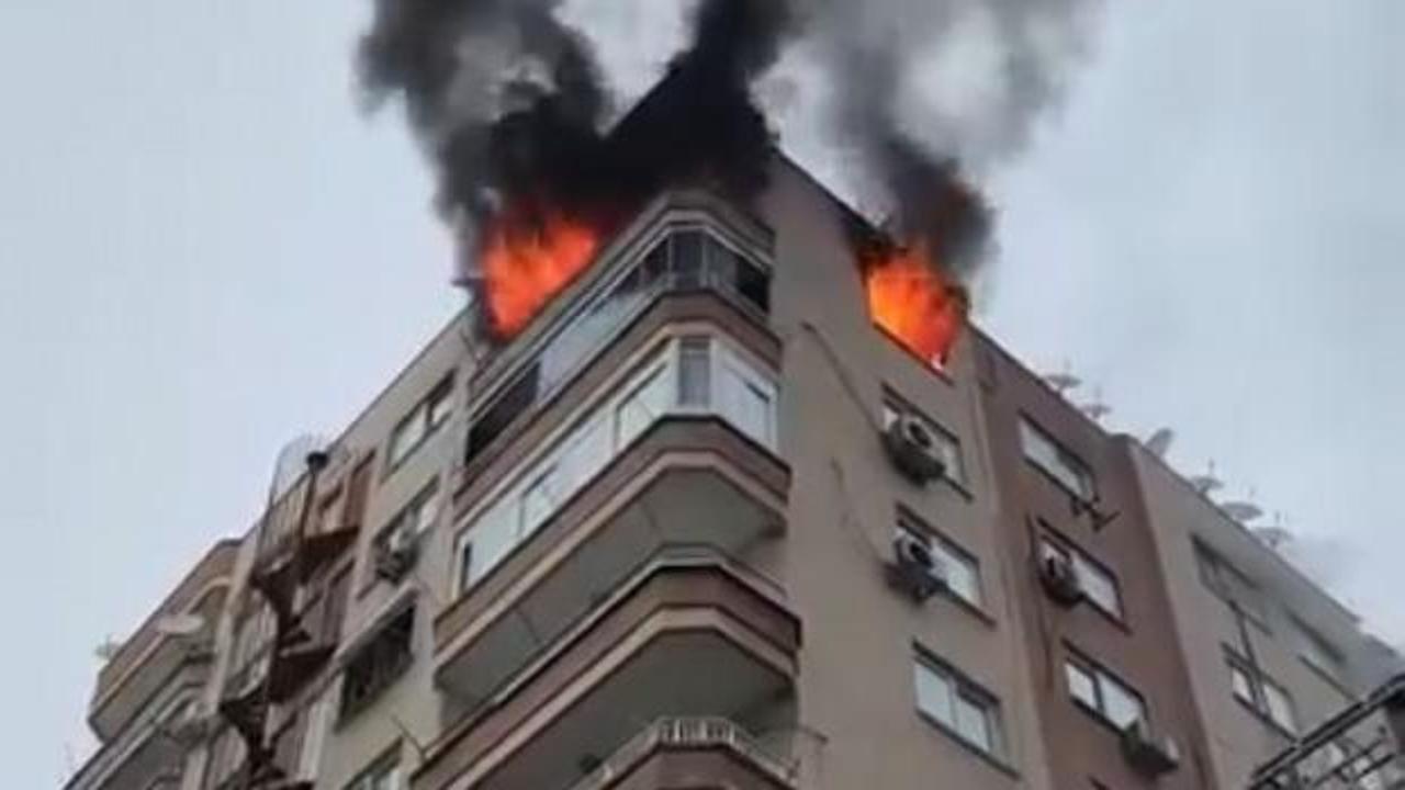 Mersin’de iki ilçede ev yangını