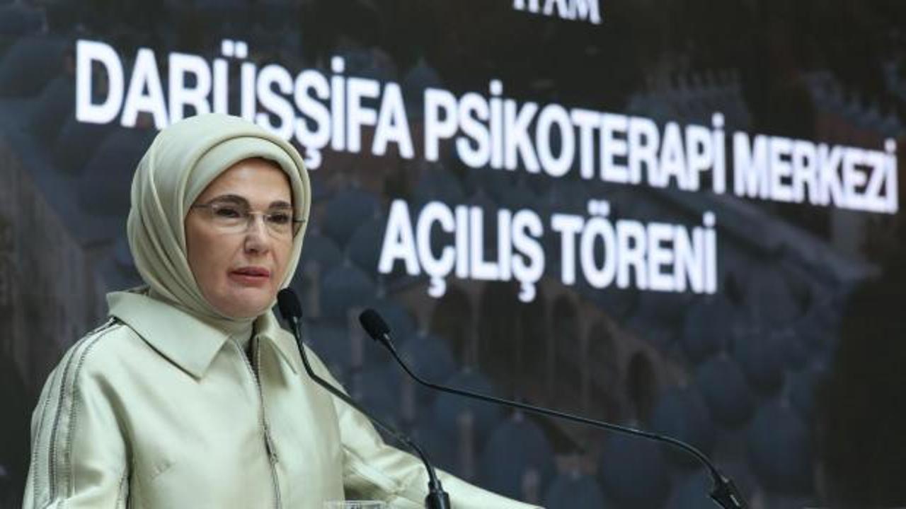 Süleymaniye'de gurur veren tablo! Emine Erdoğan: Anadolu'nun şefkati dünyaya şifa olacak