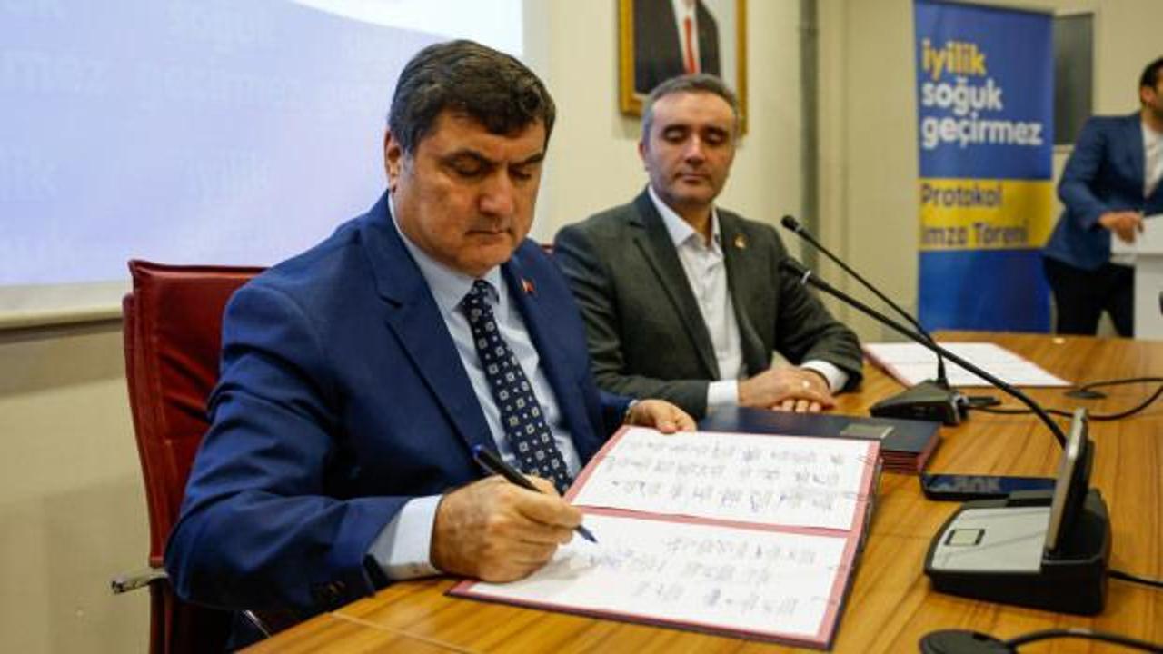 Sultanbeyli’de 42 STK Gazze ve mazlum coğrafyalar için bir araya geldi