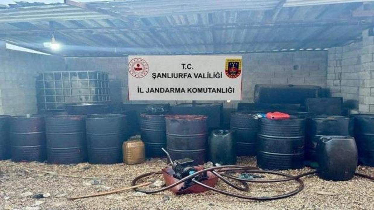 Ak&ccedil;akale'de 3 bin 900 litre ka&ccedil;ak akaryakıt ele ge&ccedil;irildi